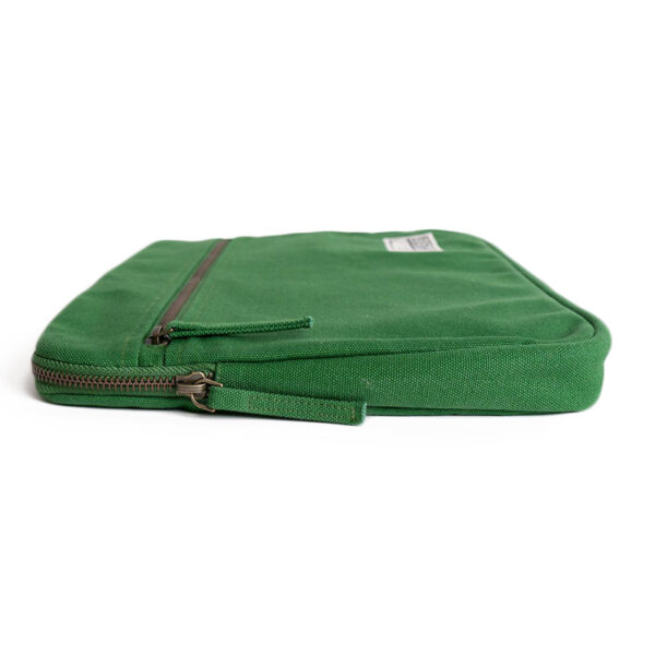 00b0fa33 01 terra thread laptop sleeve 13 green 5