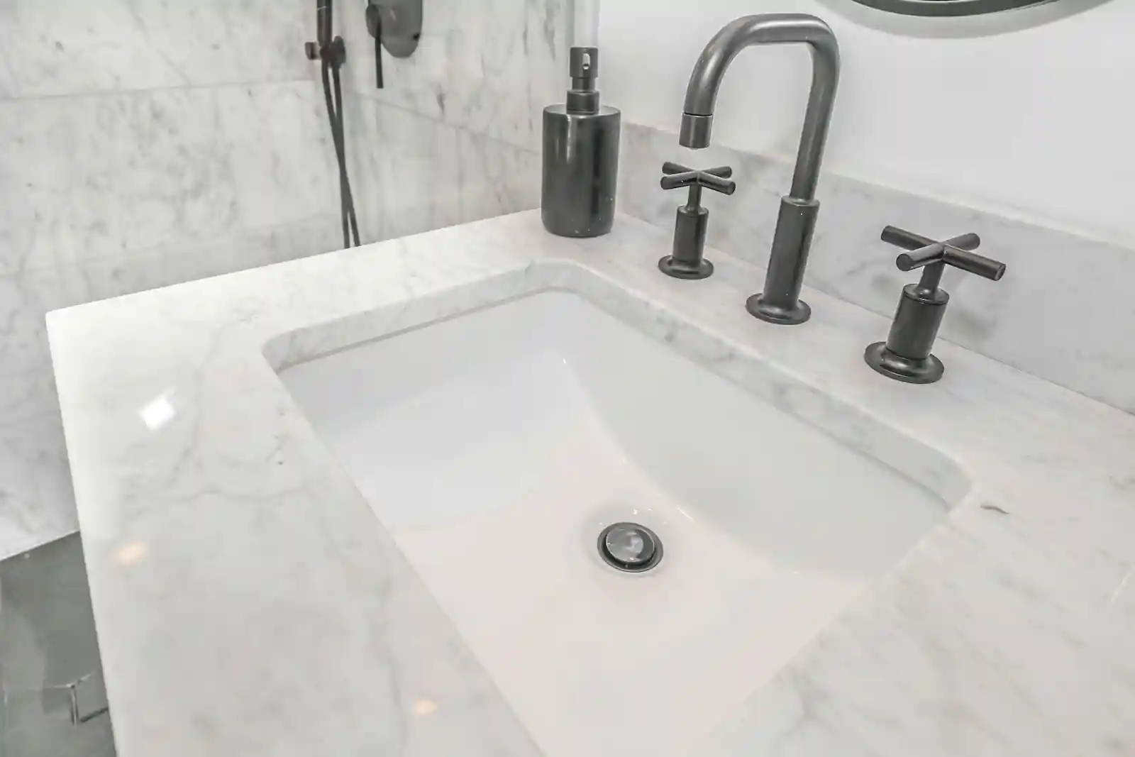 Bathroom Faucets Hudson Mass 6 Marble Bathroom Sink